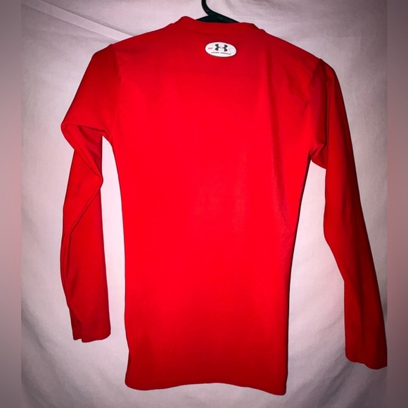 Under Armor Baselayer - Picture 2 of 5